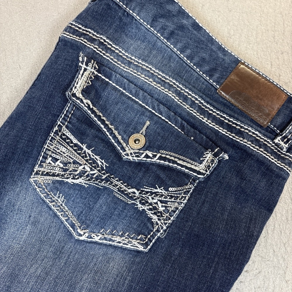 Maurices Bootcut Denim Jean Women Whiskering 5 Pocket Embroidered Size 24R